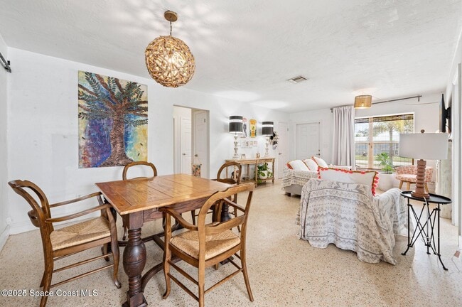 113 SE 2nd St in Satellite Beach, FL - Building Photo - Building Photo