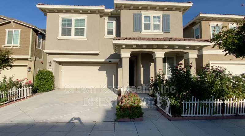 1536 Bella Vita St in Tracy, CA - Building Photo