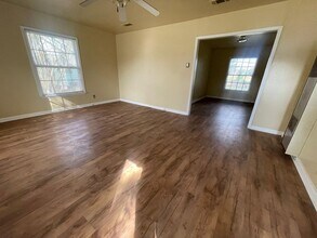 5345 E Parkway Dr in Beaumont, TX - Building Photo - Building Photo