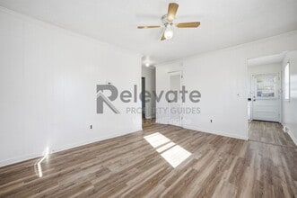 319 Britton St in Petersburg, VA - Foto de edificio - Building Photo