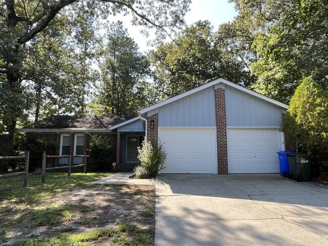 property at 7203 Bailey Ct