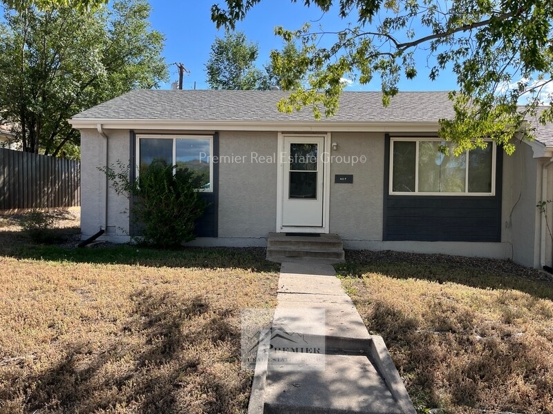407 Glen View Ct in Colorado Springs, CO - Building Photo