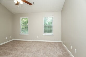 54 Virginia Heights Dr in Newnan, GA - Building Photo - Building Photo