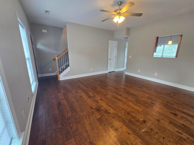 729 Cobblestone Dr in Columbia, TN - Building Photo - Building Photo