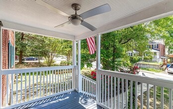 2702 Farmington Dr in Alexandria, VA - Building Photo - Building Photo