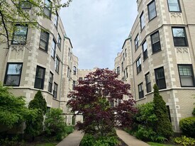 544 Sheridan Rd, Unit #G in Evanston, IL - Building Photo