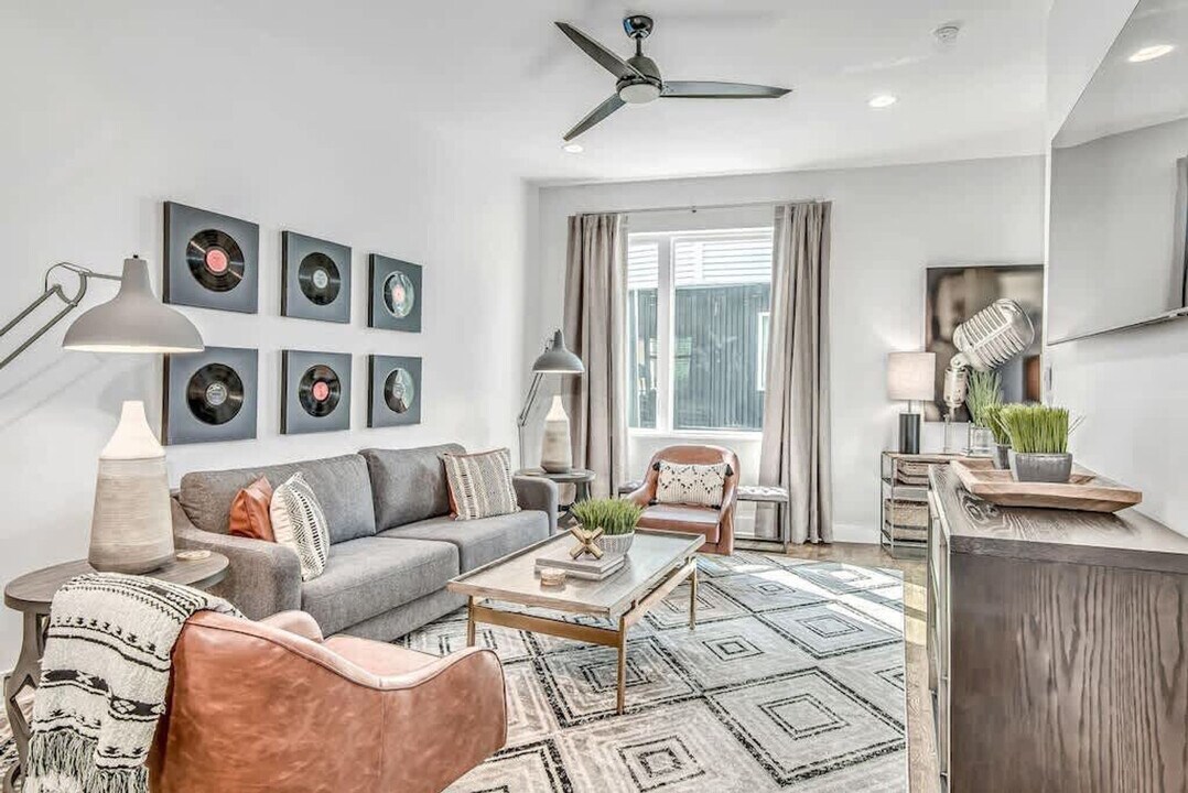 2910 Felicia St-Unit -ID1051698P in Nashville, TN - Building Photo