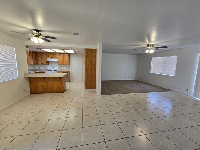 57769 Joshua Ln in Yucca Valley, CA - Building Photo - Building Photo