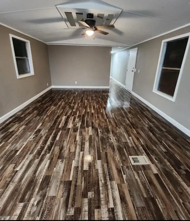 65 Old Milburnton Rd in Limestone, TN - Building Photo - Building Photo