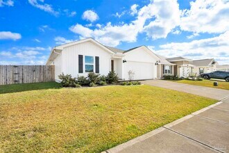 4366 Winged Elm Ct in Pace, FL - Building Photo - Building Photo