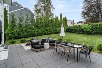 200 Hillspoint Rd in Westport, CT - Building Photo - Building Photo