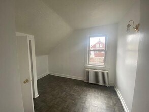 102 Bridge St in West Haverstraw, NY - Building Photo - Building Photo