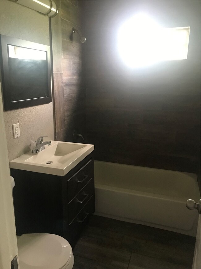 property at 1713 W 5th St