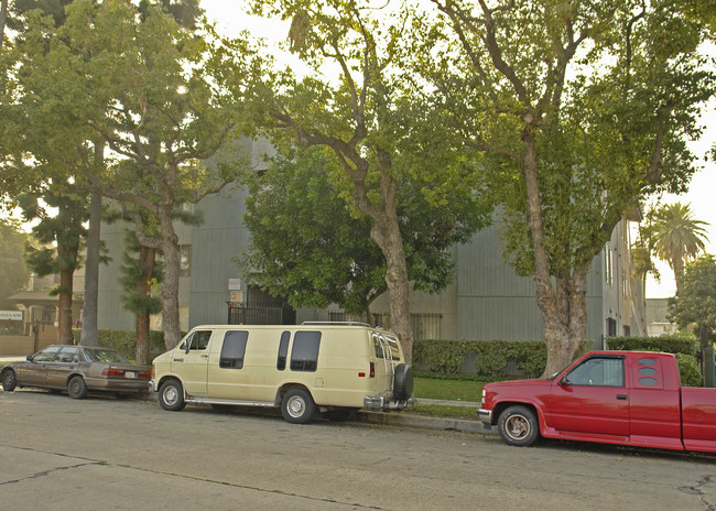 1625 S St Andrews Pl in Los Angeles, CA - Foto de edificio - Building Photo