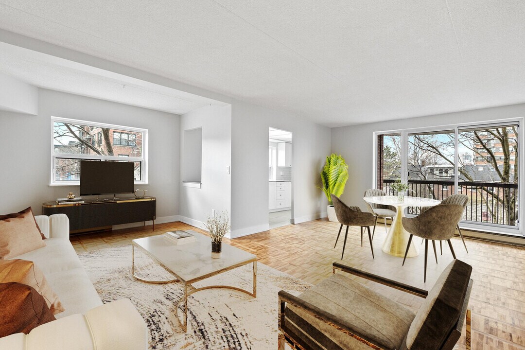 Lord Sydenham in Kingston, ON - Building Photo