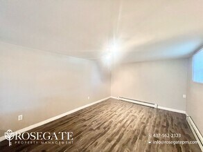 69 MacKay Ave in London, ON - Building Photo - Building Photo