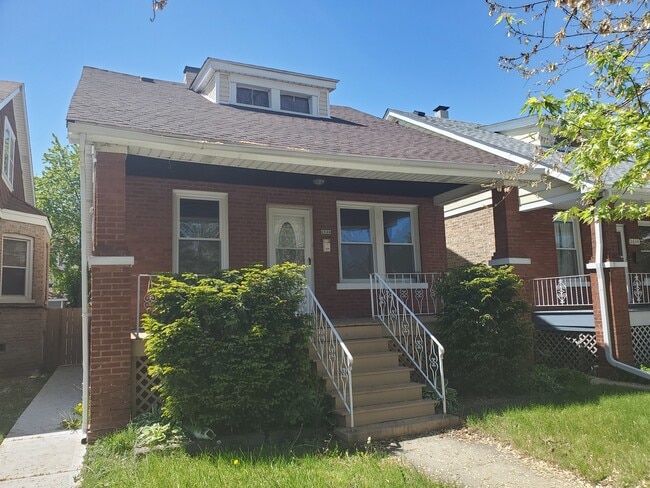 property at 2630 N Parkside Ave