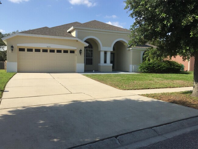 4631 Huron Bay Cir in Kissimmee, FL - Building Photo - Building Photo