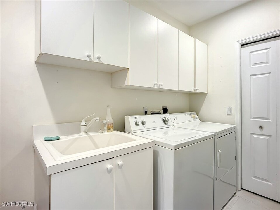 14530 Red Fox Run in Naples, FL - Building Photo