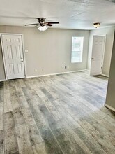 768 Avondale Ave in San Antonio, TX - Building Photo - Building Photo