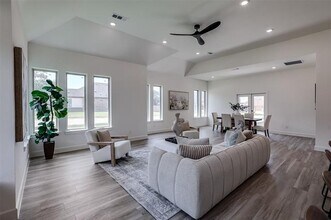 1208 Oak Harbor Blvd in Azle, TX - Building Photo - Building Photo