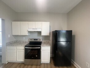 384 Spring St in Macon, GA - Building Photo - Building Photo