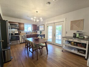 545 E 11th St in Loveland, CO - Building Photo - Building Photo