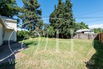 904 E Sumach St in Walla Walla, WA - Building Photo - Building Photo