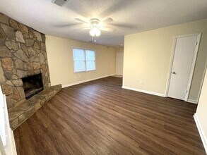 185 Park Ridge Ct in Athens, GA - Building Photo - Building Photo