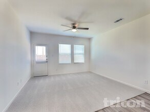 12713 Big Rnch Rd in Fort Worth, TX - Foto de edificio - Building Photo