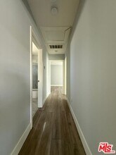 8168 Whitsett Ave in Los Angeles, CA - Building Photo - Building Photo