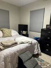 3115 Adrian Ave, Unit Unit East in Largo, FL - Foto de edificio - Building Photo