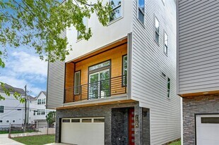 710 Link Rd in Houston, TX - Building Photo