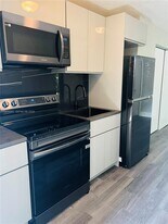 1126 NW 58th Terrace in Miami, FL - Building Photo