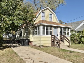 923 Randall St in Beloit, WI - Building Photo