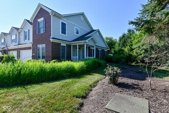 4115 Weston Pointe Dr in Zionsville, IN - Building Photo - Building Photo