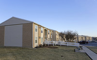 Gracefield Apartments in Ottawa, IL - Building Photo - Building Photo