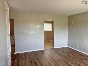 1606 Central E Fwy in Wichita Falls, TX - Building Photo - Building Photo