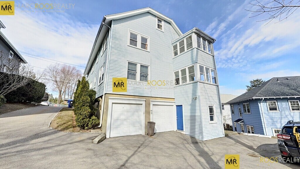 122 Summit Ave, Unit Summit Ave #1 in Brookline, MA - Foto de edificio
