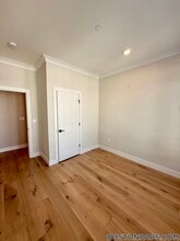 157 Everett St in Boston, MA - Building Photo - Building Photo