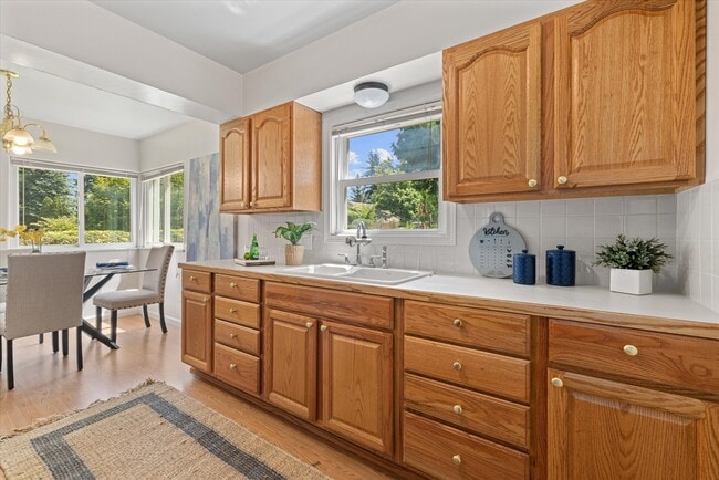15701 Stone Ave N in Shoreline, WA - Building Photo - Building Photo