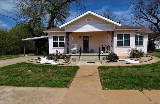 property at 301 E Sandstone St