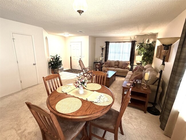 1203 Mallard Dr in Sherman, TX - Foto de edificio - Building Photo