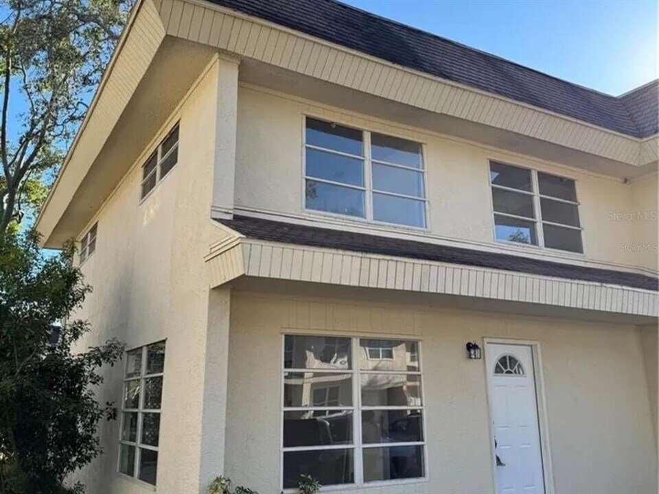 3756 Amherst Way in Sarasota, FL - Building Photo