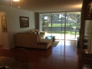 5280 NW 2nd Ave in Boca Raton, FL - Building Photo - Building Photo