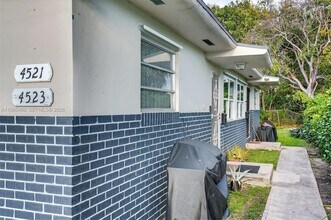 4521 NW 14th Ave in Miami, FL - Building Photo - Building Photo