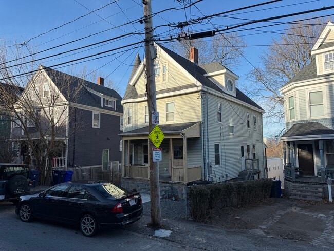 56 Grampian Way in Boston, MA - Building Photo - Building Photo