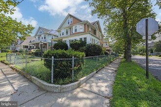 100 E Stiles Ave in Collingswood, NJ - Building Photo - Building Photo