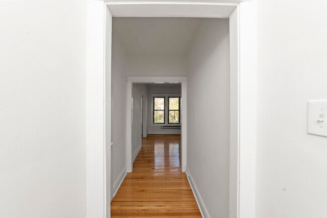 3815 N Fremont St, Unit 2W in Chicago, IL - Building Photo - Building Photo