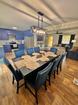 1101 Broad Creek Rd in New Bern, NC - Foto de edificio - Building Photo